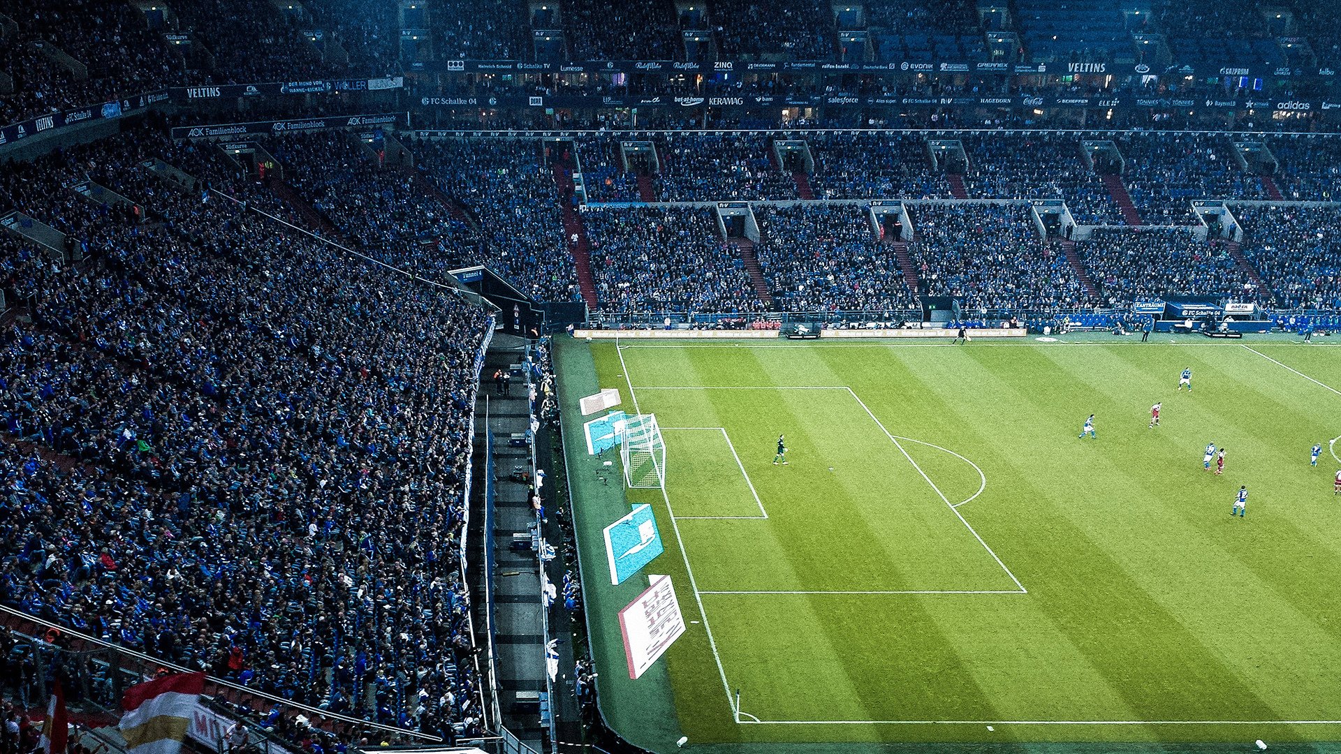 年终总决赛转会风云：纽约尼克斯盯上锋线强援，高芙或成交易筹码